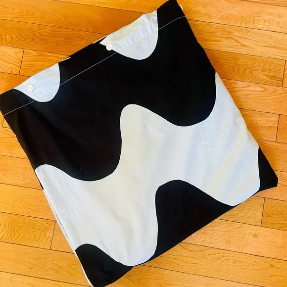 Marimekko “Lokki” Cotton Duvet - Picture 2 of 7